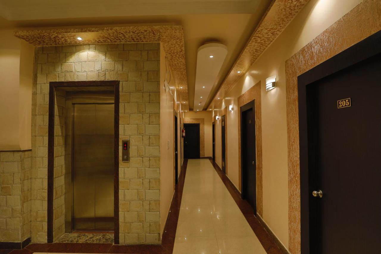 The Park Presidency Hotel Bareli Kültér fotó